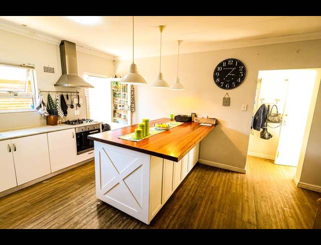 4 BEDROOM HOUSE FOR SALE IN BLANCO